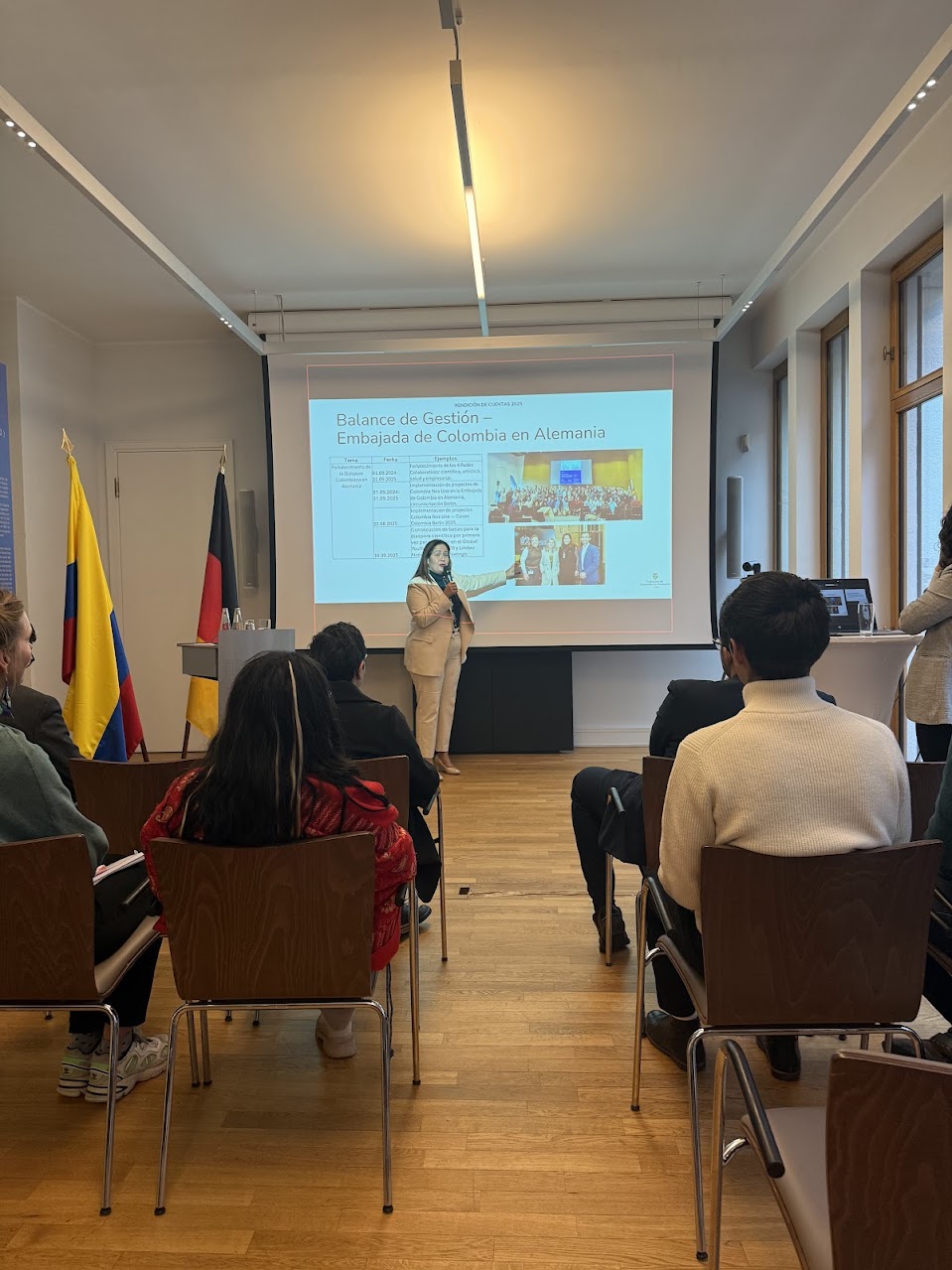 Embajada de Colombia en Alemania, su Sección Consular en Berlín y el Consulado General de Colombia en Fráncfort del Meno realizaron el Espacio de Diálogo y Rendición de Cuentas en Alemania para el periodo 2024-2025