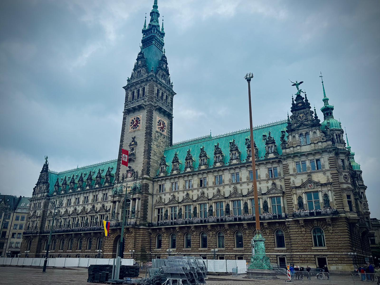 Nikolaus H. Schües, asume como Cónsul Honorario de la República de Colombia en Hamburgo